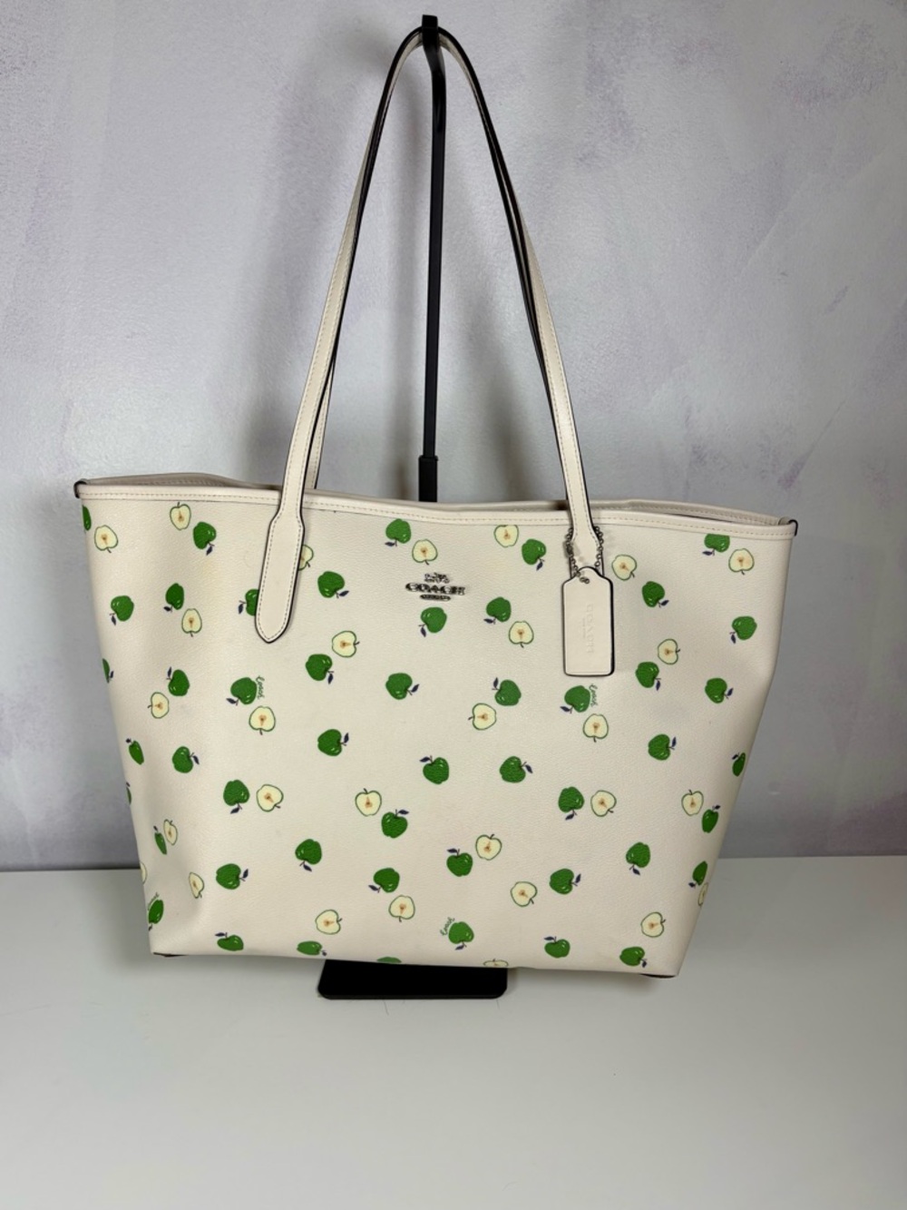 🍏Coach City Tote Limited Edition Apple Print #C4119
